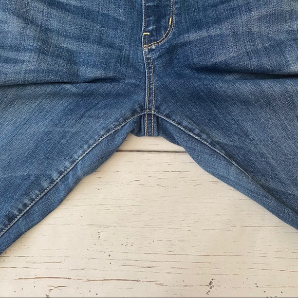 American Eagle Dark Wash Super Hi Rise Jeggings - Picture 4 of 11
